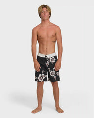 Sundays Pro 19" Boardshorts - Black