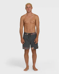 Glide Garage Pro 18" Boardshorts - Black