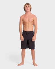 New Wave 2.0 Hawaii Pro 19" Boardshorts - Black
